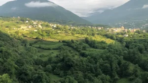 روستای لاویج مازندران؛ مقصدی بکر برای عاشقان آبگرم و طبیعت سبز
