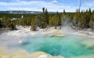 گرماي چشمه‌هاي سرعين در سرماي سبلانِ!